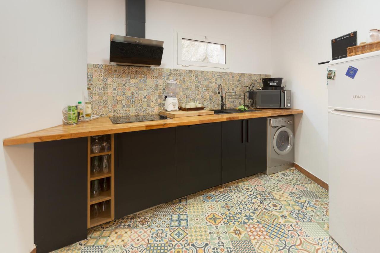 Detached Villa For 6 People In Lloret De Mar With Comunal Outdoor Swimming Pool Puigventos المظهر الخارجي الصورة