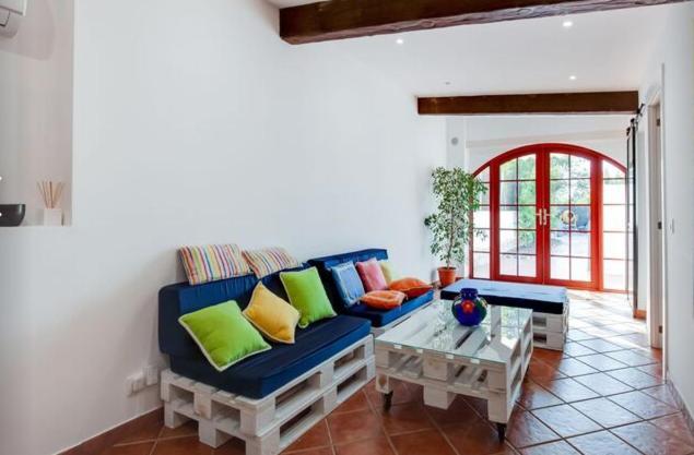 Detached Villa For 6 People In Lloret De Mar With Comunal Outdoor Swimming Pool Puigventos المظهر الخارجي الصورة